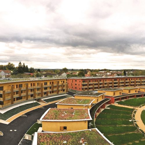 Montrevel en Bresse - Jayat - Vue aérienne d'ensemble des 88 logements individuels et collectifs