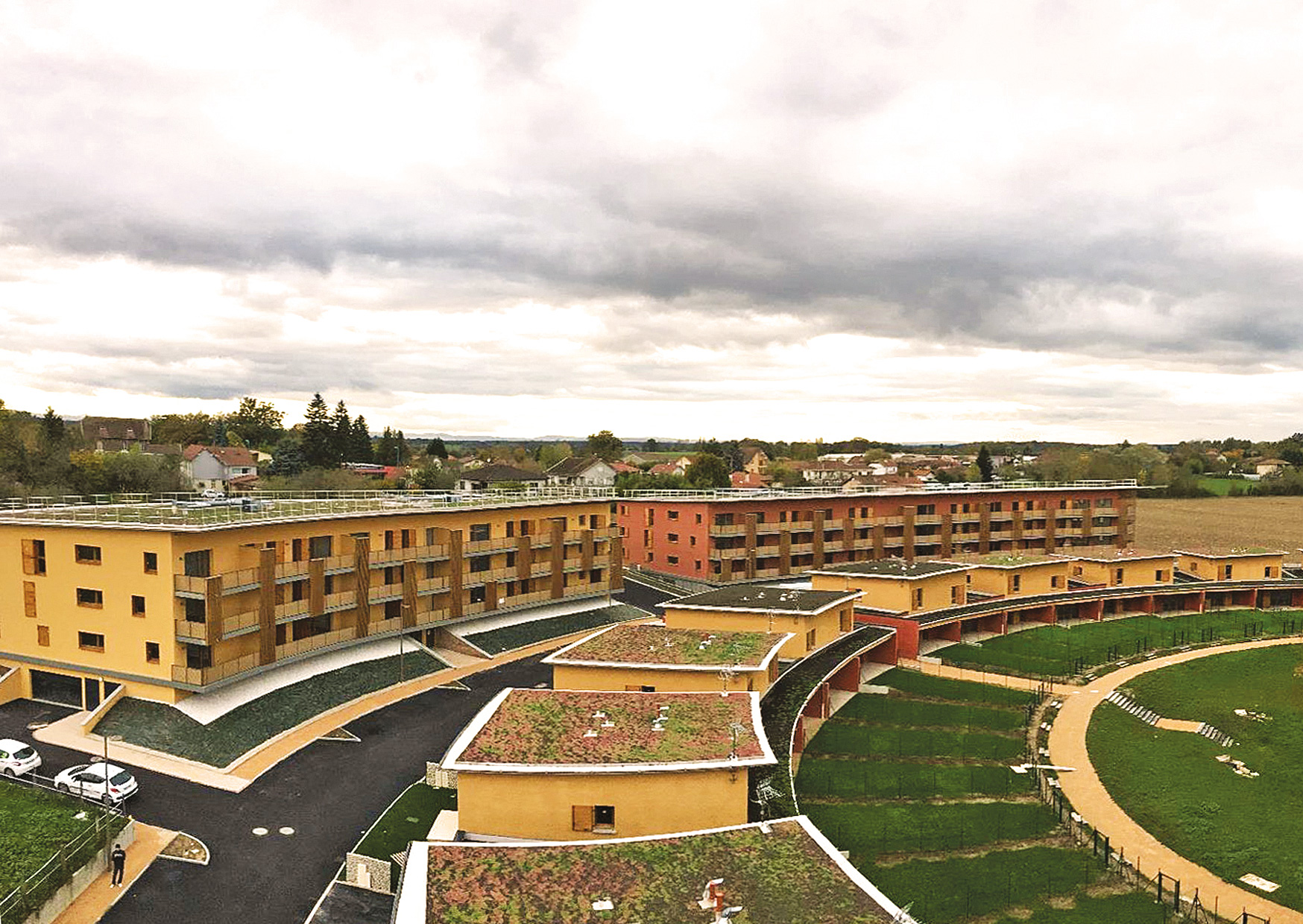 Montrevel en Bresse - Jayat - Vue aérienne d'ensemble des 88 logements individuels et collectifs
