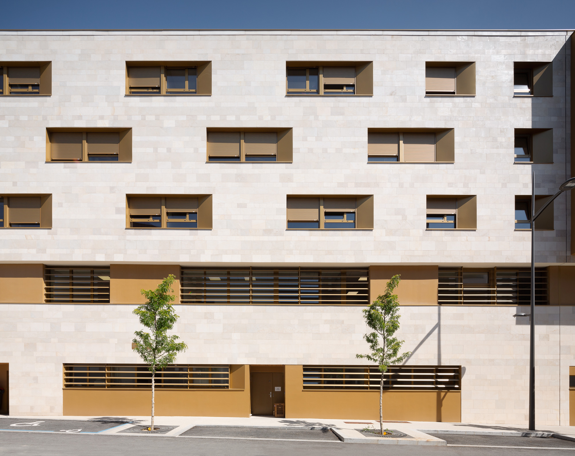 EHPAD Combarel - Rodez - Architecture Environnement mandataire / Bédrune Architectes associé