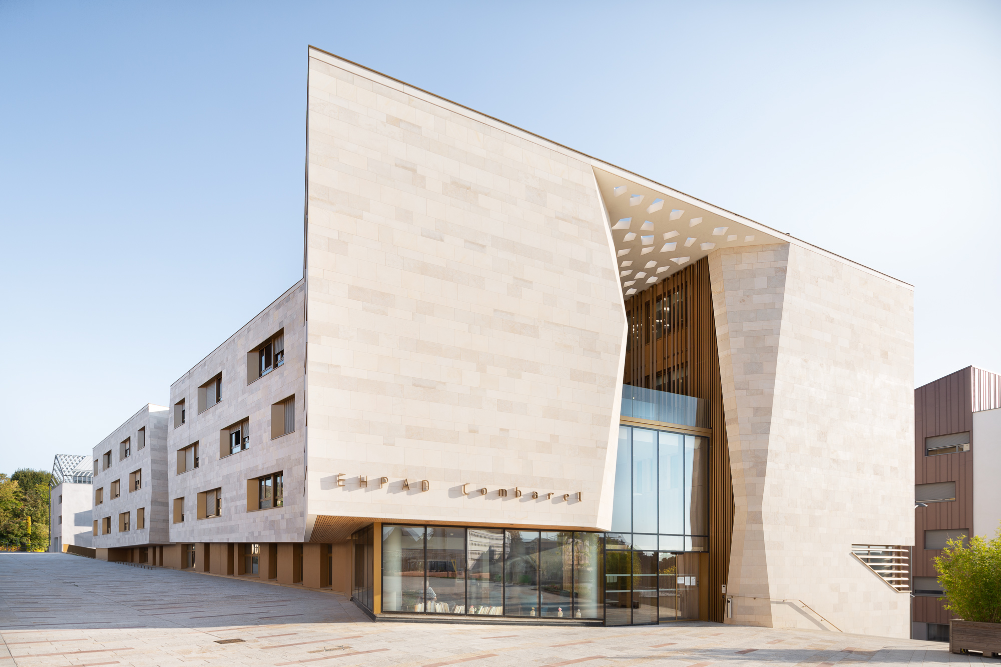 EHPAD Combarel - Rodez - Architecture Environnement mandataire / Bédrune Architectes associé